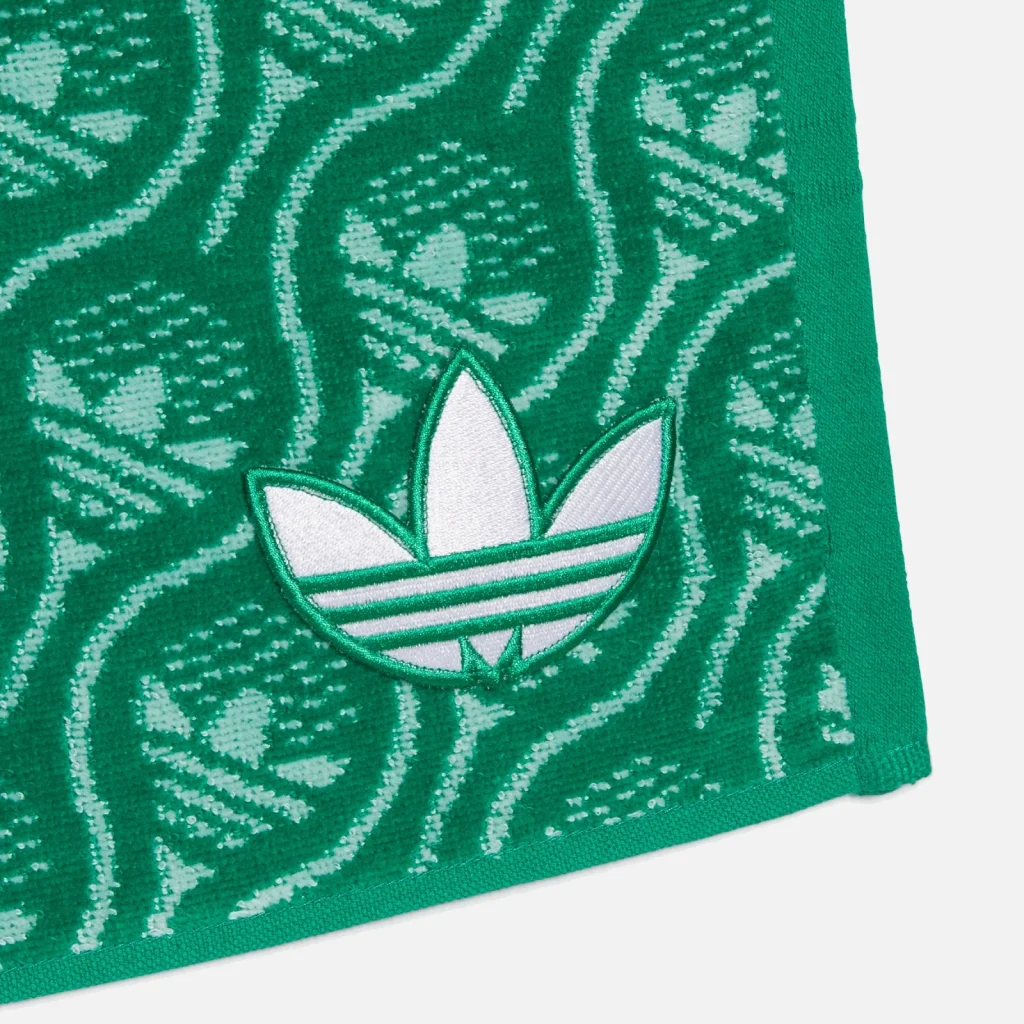 adidas Khăn Bông Phủ Họa Tiết Originals – Court Green