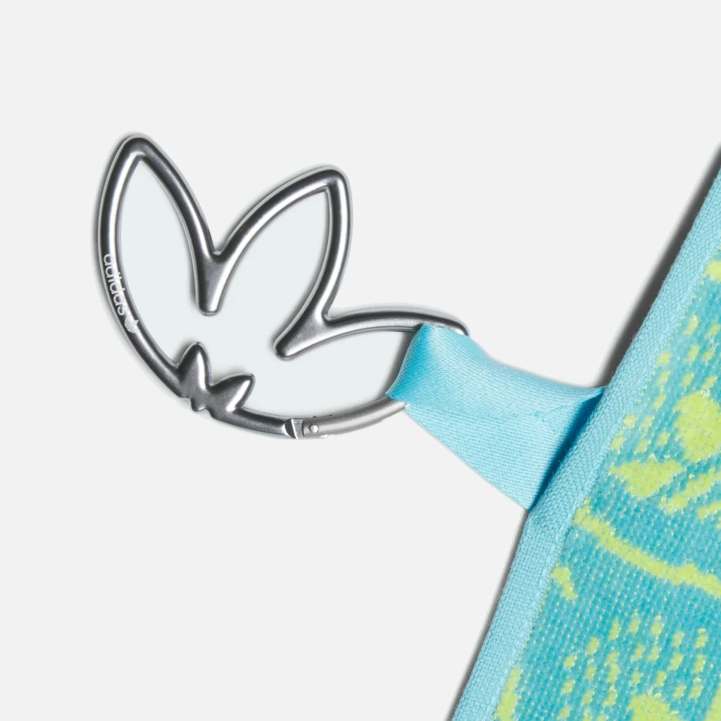 adidas Khăn Bông Phủ Họa Tiết Originals – Light Aqua